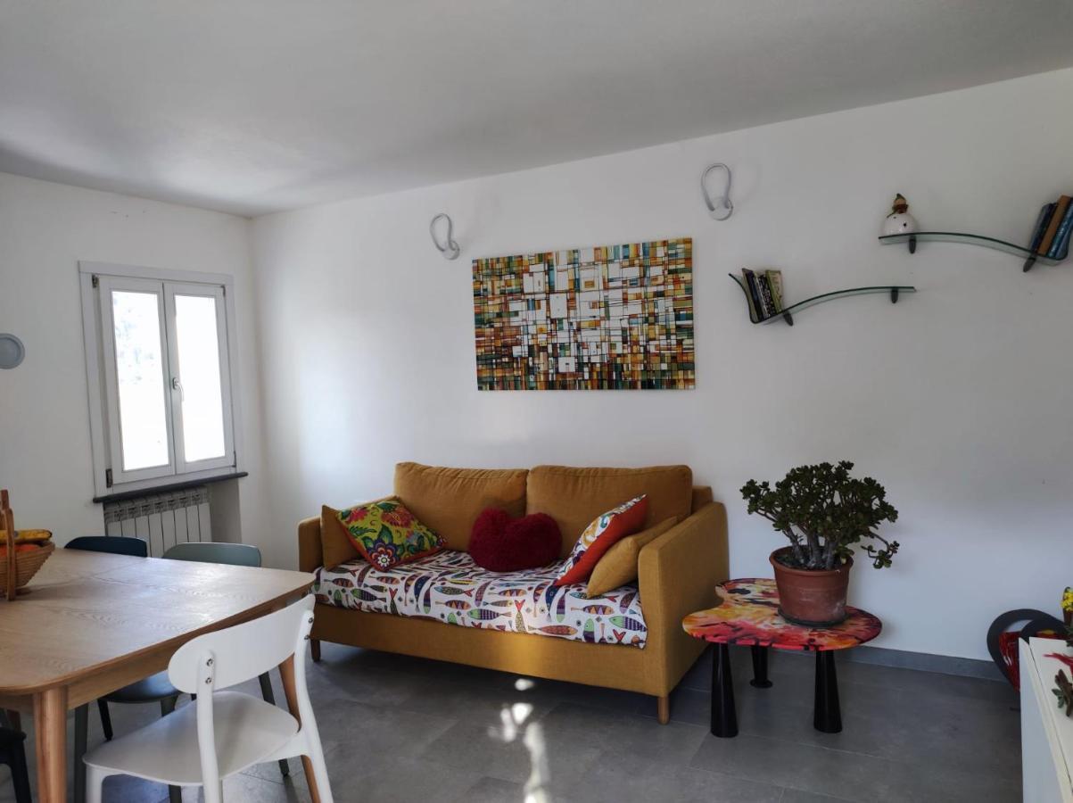 ヴェルナッツァ Casa Dei Giuggioliヴィラ エクステリア 写真