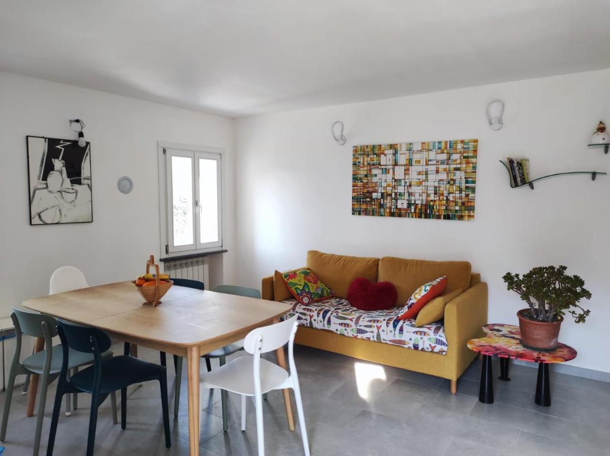 ヴェルナッツァ Casa Dei Giuggioliヴィラ エクステリア 写真