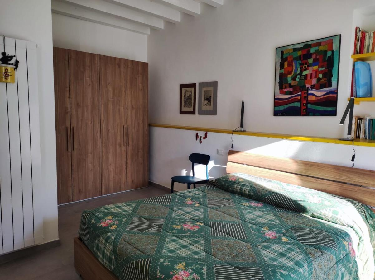 ヴェルナッツァ Casa Dei Giuggioliヴィラ エクステリア 写真