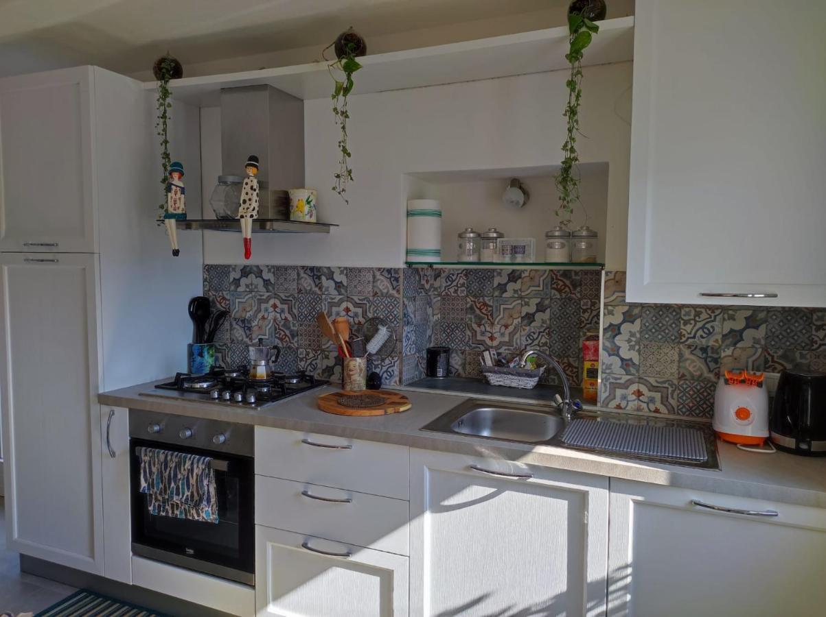 ヴェルナッツァ Casa Dei Giuggioliヴィラ エクステリア 写真